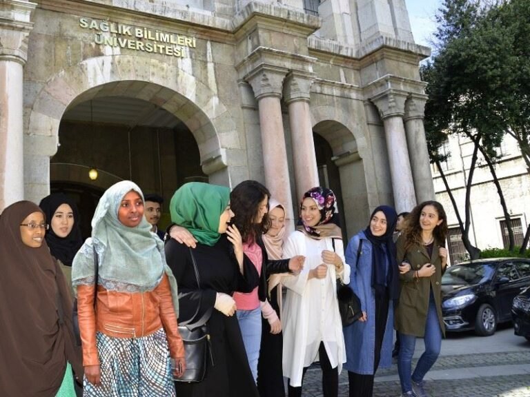 جامعة العلوم الصحية في اسطنبول